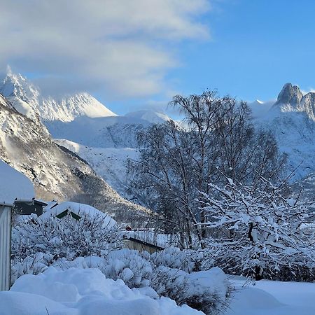 Andalsnes Gustehouse Apartment Luaran gambar