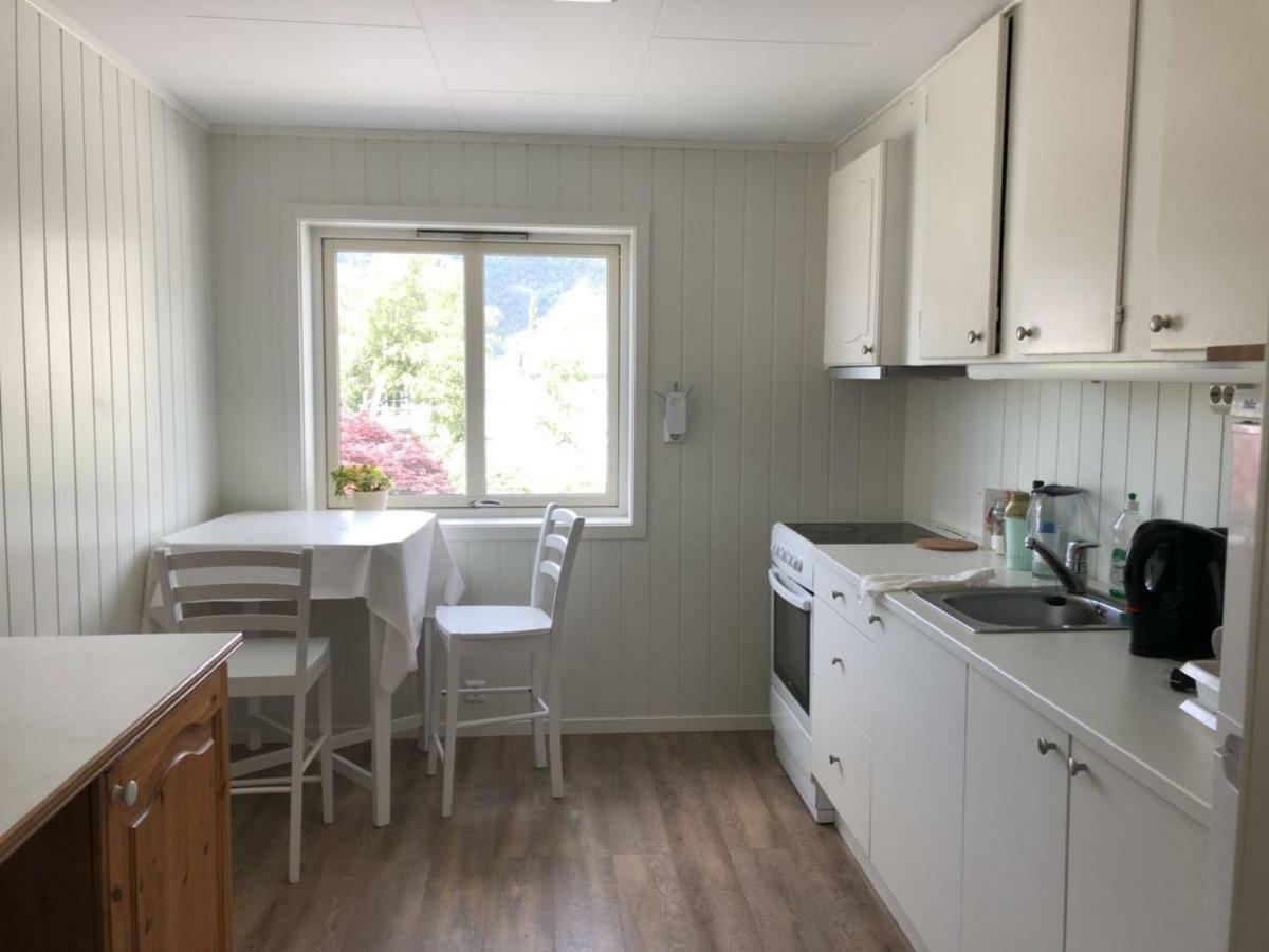 Andalsnes Gustehouse Apartment Luaran gambar